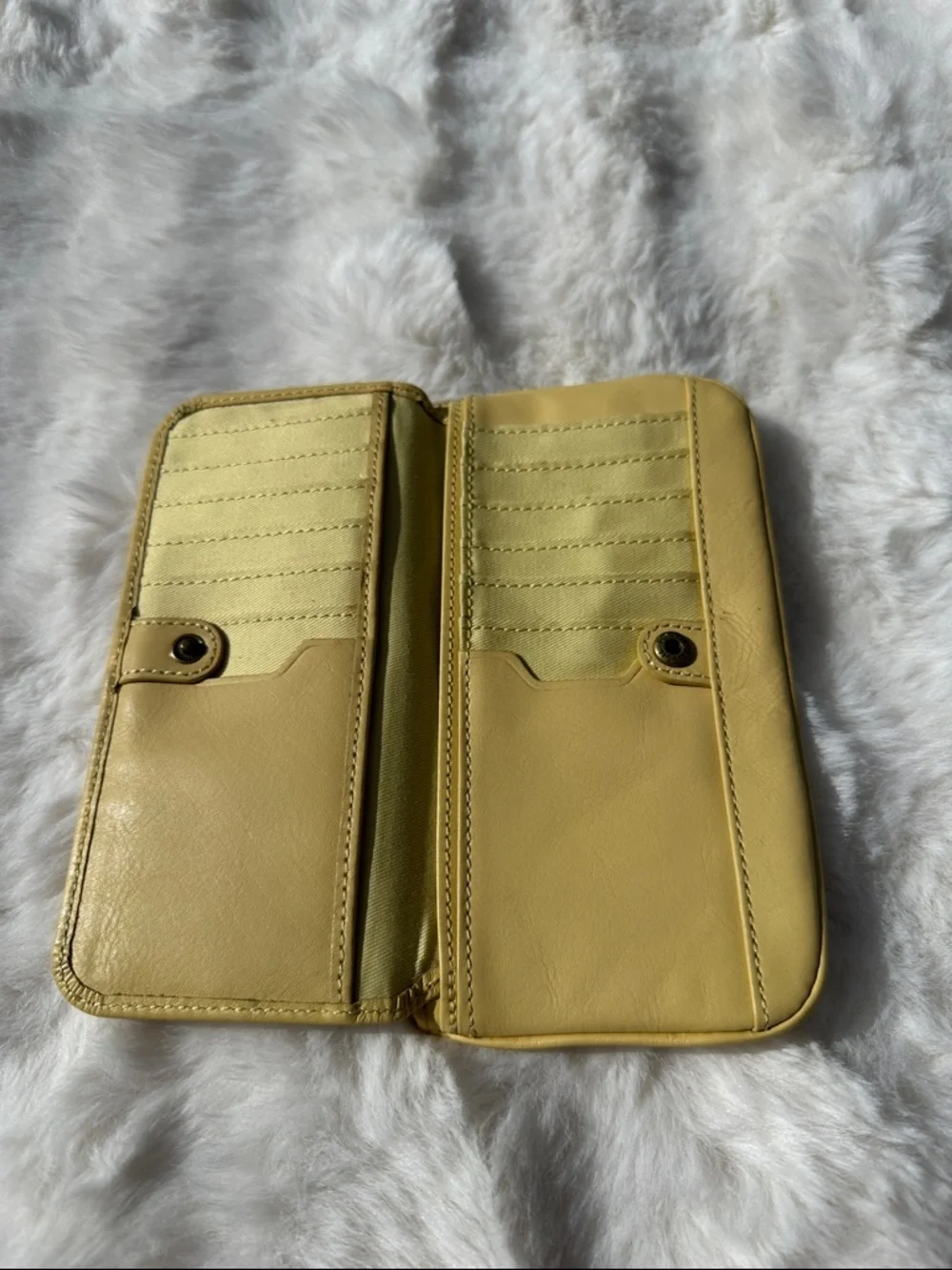 Fossil sleek zip